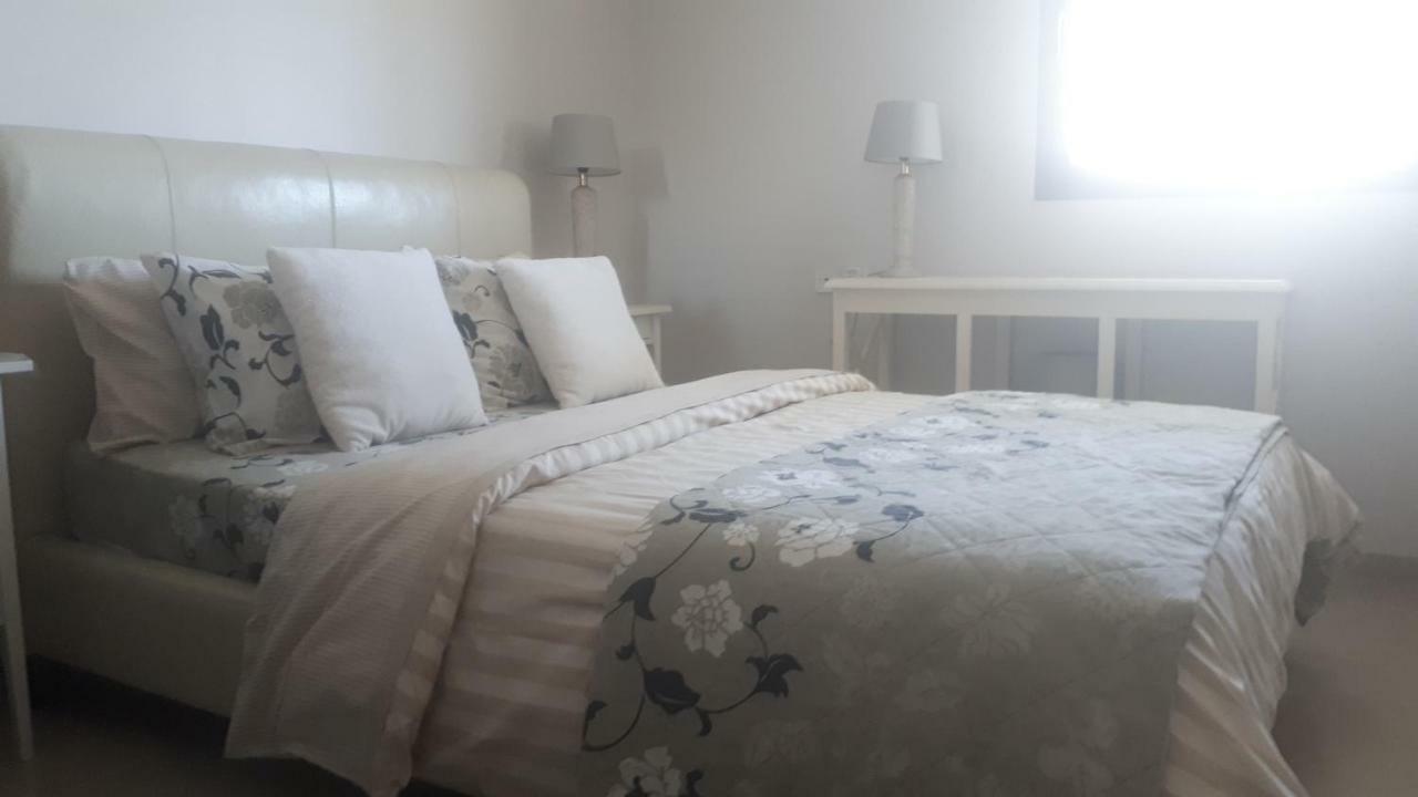 Apartment 2 Bedrooms Central Location อัชโดด ภายนอก รูปภาพ