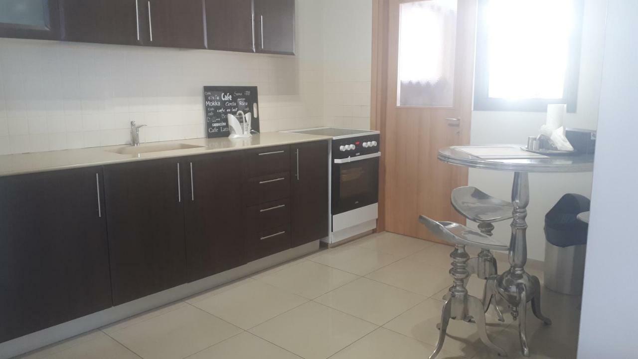 Apartment 2 Bedrooms Central Location อัชโดด ภายนอก รูปภาพ